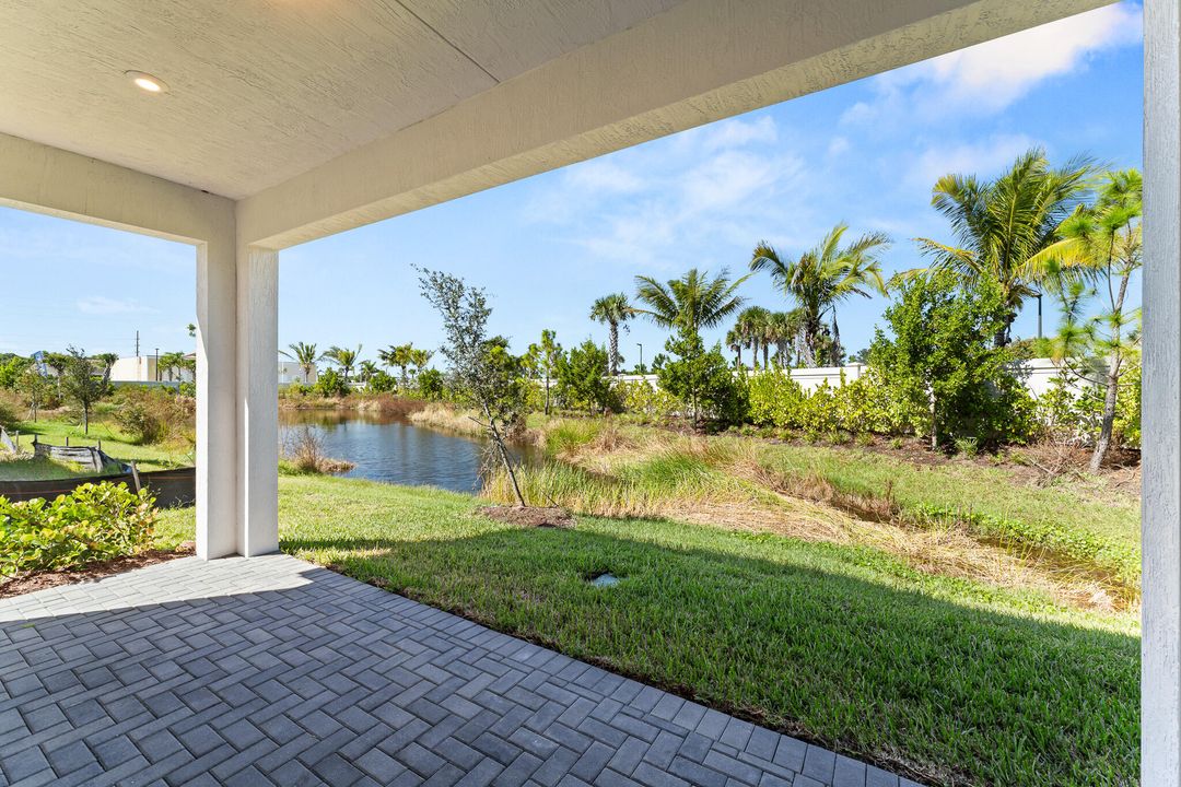 待售: $505,611 (3 贝兹, 2 浴室, 2049 平方英尺)