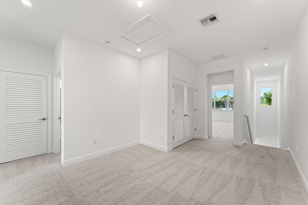 待售: $505,611 (3 贝兹, 2 浴室, 2049 平方英尺)