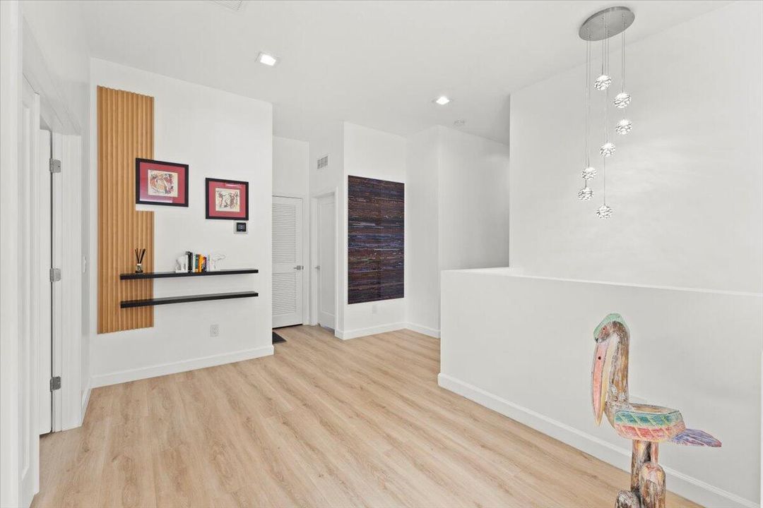 В аренду: $6,950 (4 спален, 3 ванн, 2344 Квадратных фут)