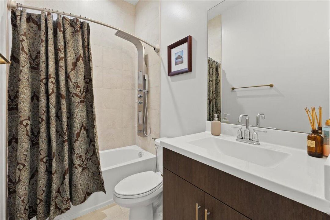 В аренду: $6,950 (4 спален, 3 ванн, 2344 Квадратных фут)