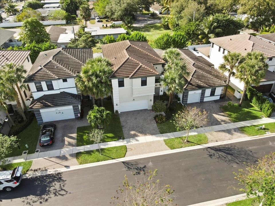 В аренду: $6,950 (4 спален, 3 ванн, 2344 Квадратных фут)