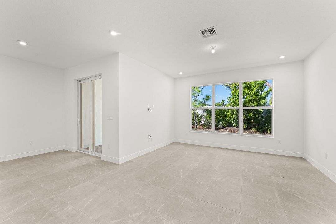 待售: $399,900 (3 贝兹, 2 浴室, 1865 平方英尺)