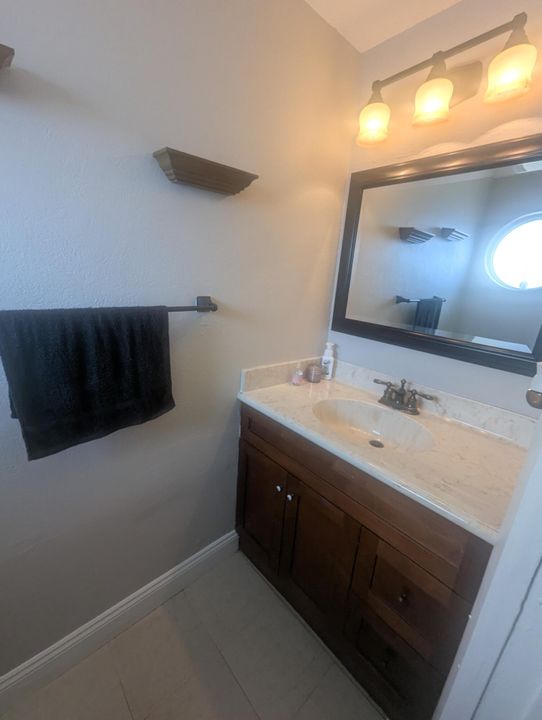 В аренду: $2,700 (2 спален, 2 ванн, 1512 Квадратных фут)