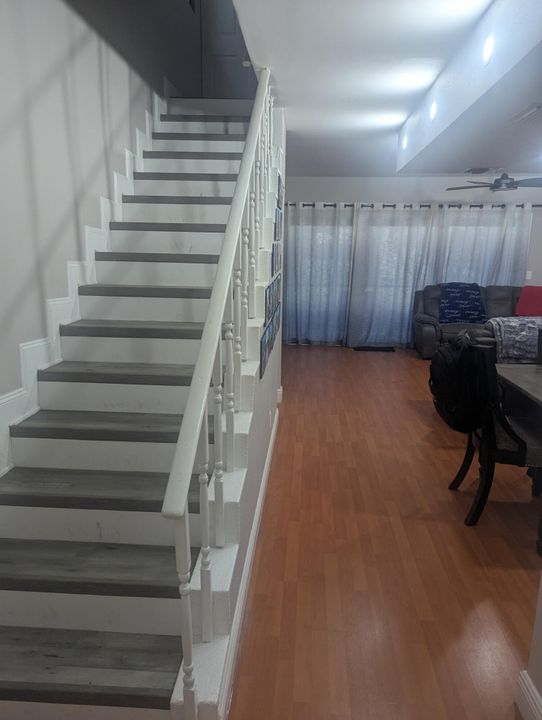 В аренду: $2,700 (2 спален, 2 ванн, 1512 Квадратных фут)