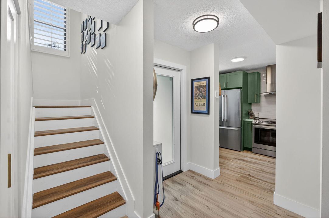 For Sale: $575,000 (3 beds, 2 baths, 1408 Square Feet)