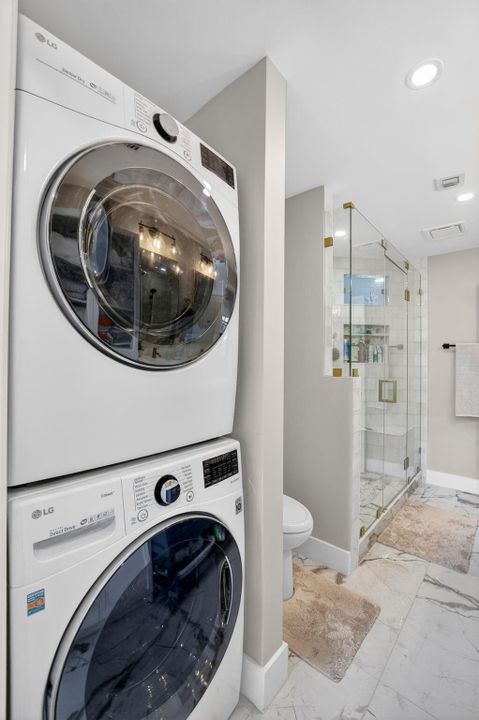 For Sale: $575,000 (3 beds, 2 baths, 1408 Square Feet)