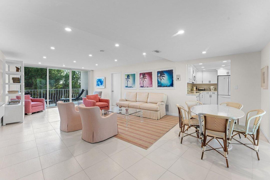 For Rent: $10,000 (2 beds, 2 baths, 1294 Square Feet)