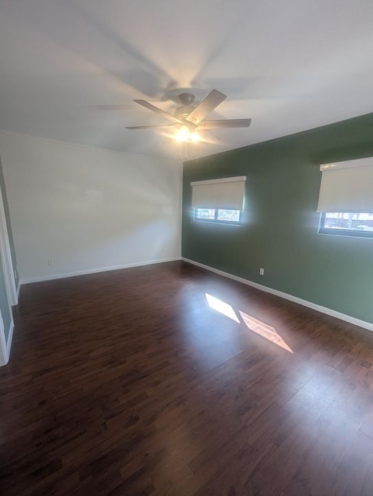 В аренду: $2,700 (2 спален, 2 ванн, 1512 Квадратных фут)