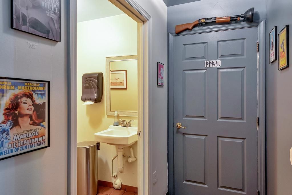 На продажу: $3,500 (0 спален, 0 ванн, 1240 Квадратных фут)