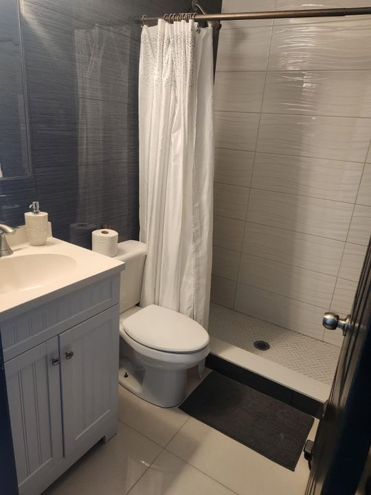 出租: $2,800 (3 贝兹, 2 浴室, 1183 平方英尺)