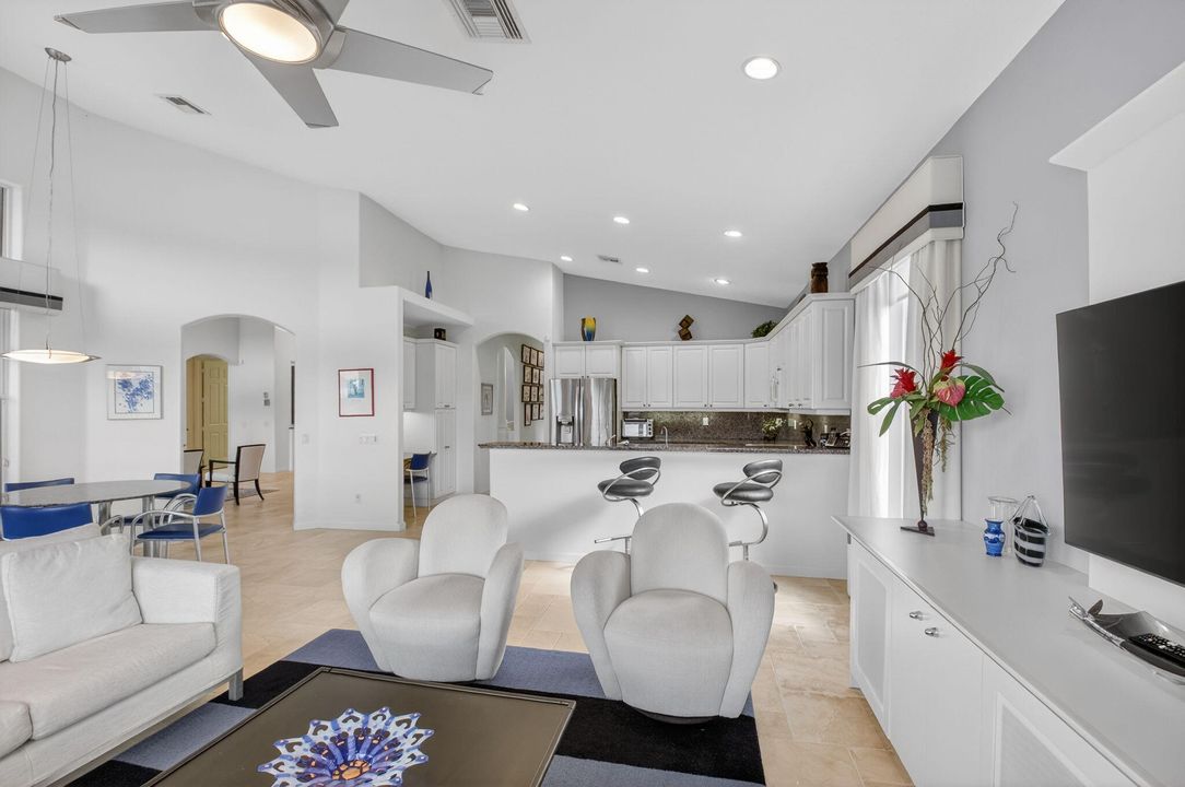 En Venta: $850,000 (3 camas, 2 baños, 2651 Pies cuadrados)