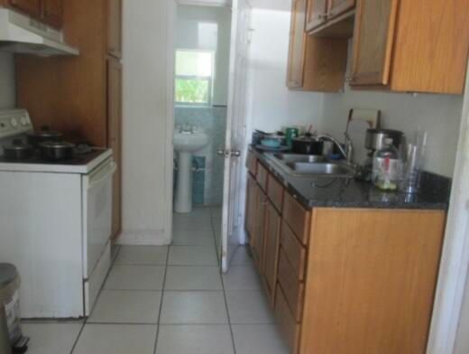 На продажу: $475,000 (0 спален, 0 ванн, 1280 Квадратных фут)