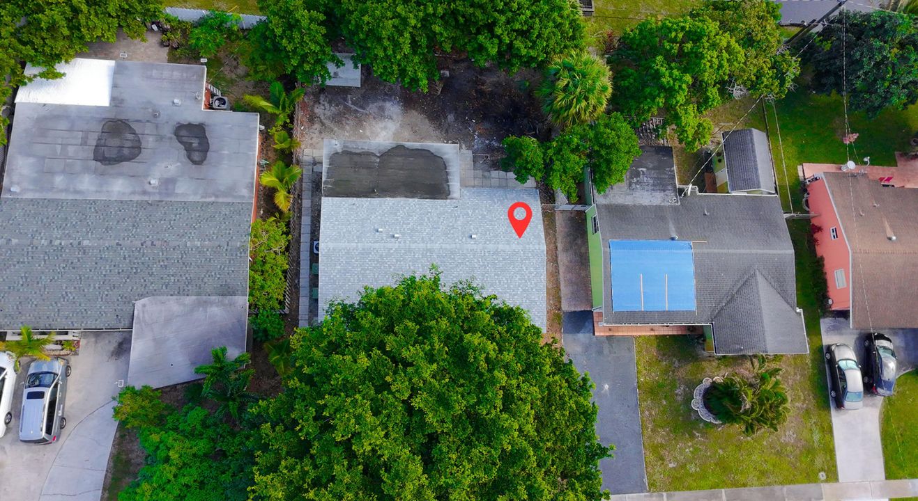 For Sale: $525,000 (3 beds, 2 baths, 1295 Square Feet)