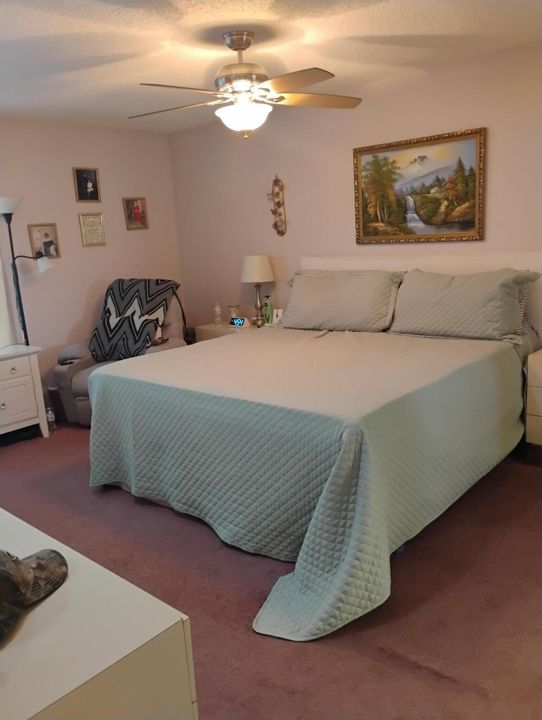 For Sale: $350,000 (2 beds, 2 baths, 1649 Square Feet)