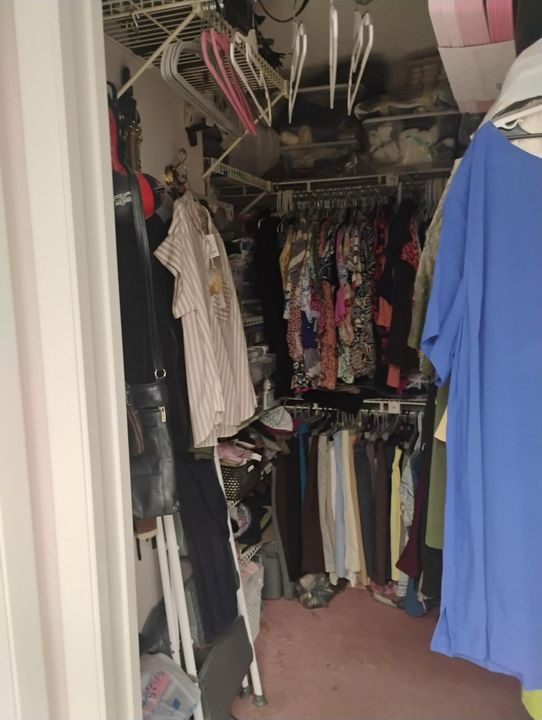 For Sale: $350,000 (2 beds, 2 baths, 1649 Square Feet)