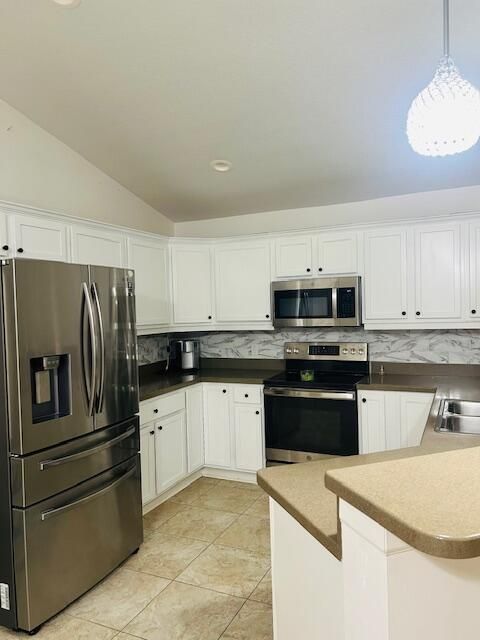 待售: $370,000 (3 贝兹, 2 浴室, 1518 平方英尺)