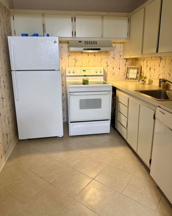 В аренду: $1,600 (1 спален, 1 ванн, 756 Квадратных фут)