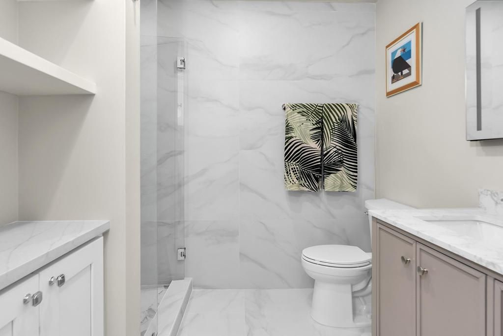 For Rent: $2,500 (2 beds, 1 baths, 720 Square Feet)