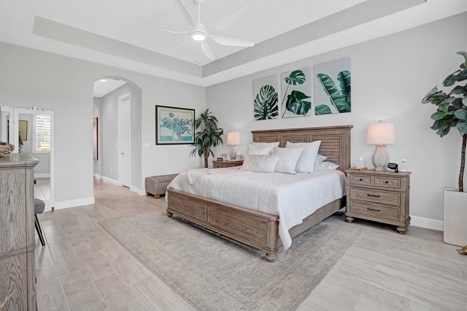 На продажу: $749,900 (3 спален, 3 ванн, 2363 Квадратных фут)