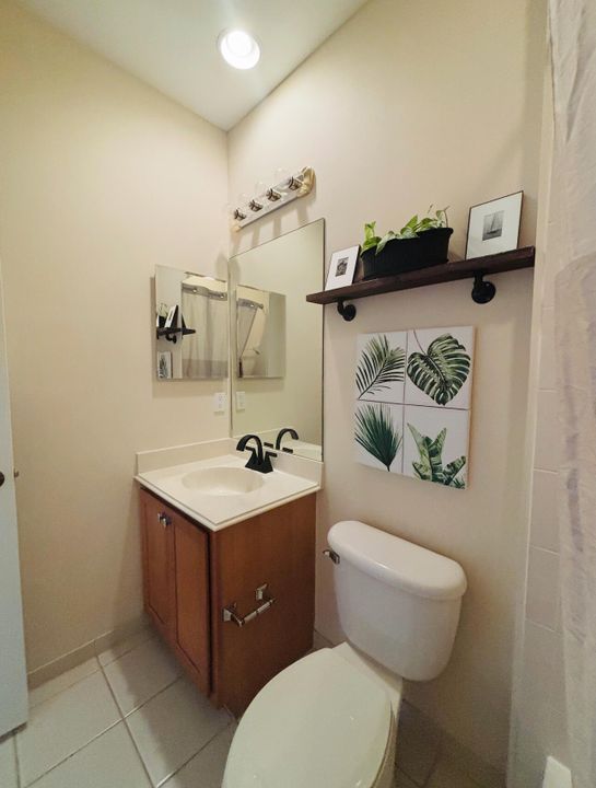 For Rent: $3,700 (2 beds, 2 baths, 1144 Square Feet)