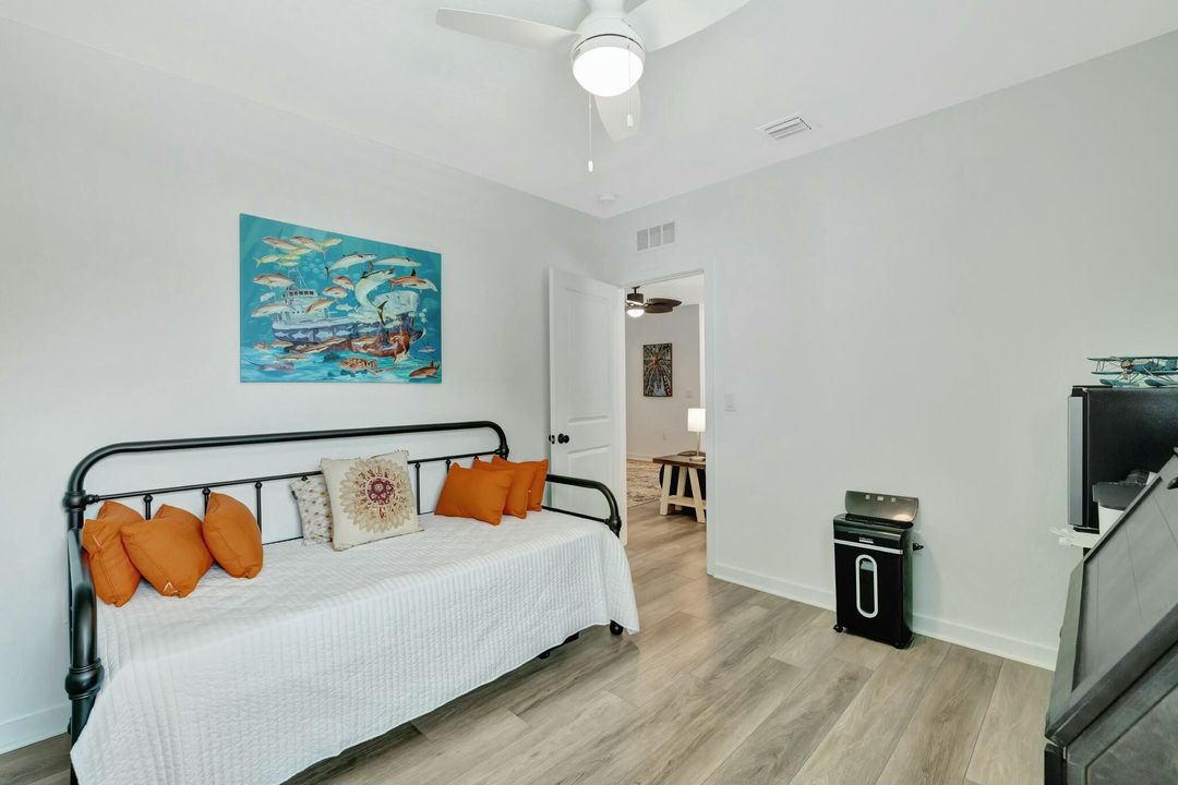 En Venta: $394,000 (4 camas, 2 baños, 2230 Pies cuadrados)