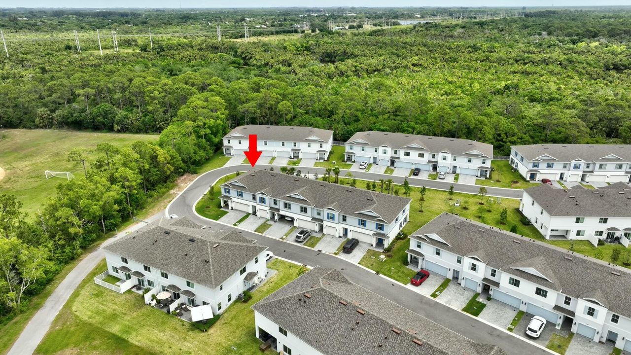 En Venta: $394,000 (4 camas, 2 baños, 2230 Pies cuadrados)