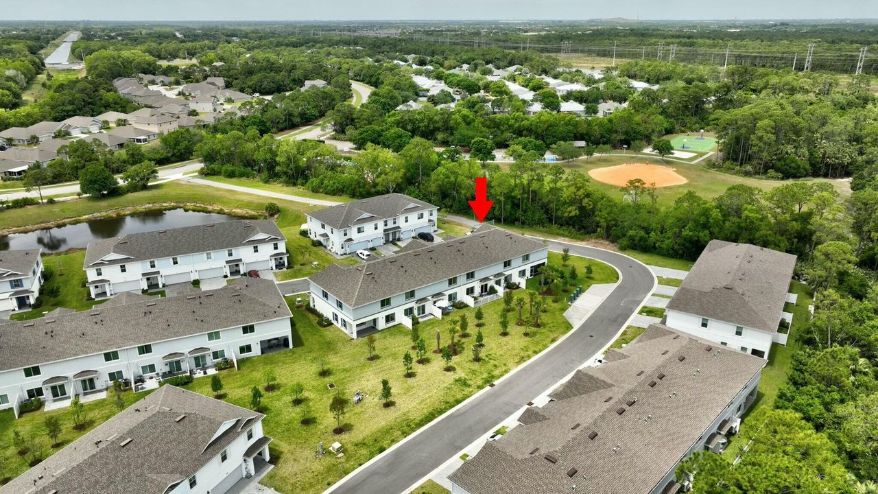 En Venta: $394,000 (4 camas, 2 baños, 2230 Pies cuadrados)