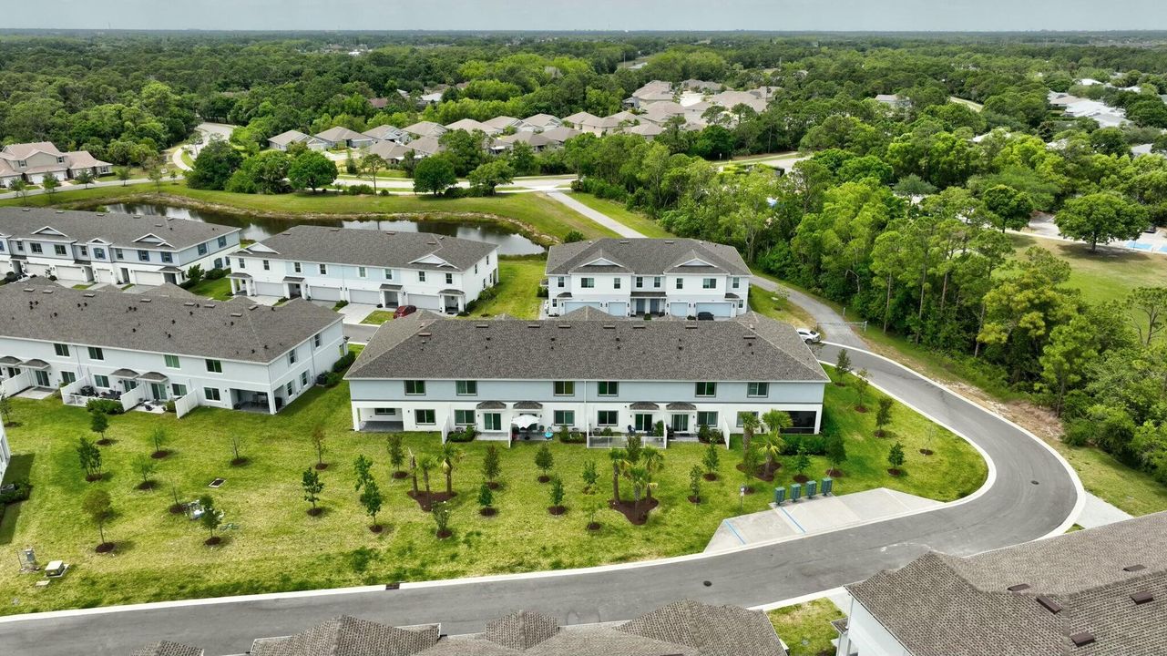 En Venta: $394,000 (4 camas, 2 baños, 2230 Pies cuadrados)