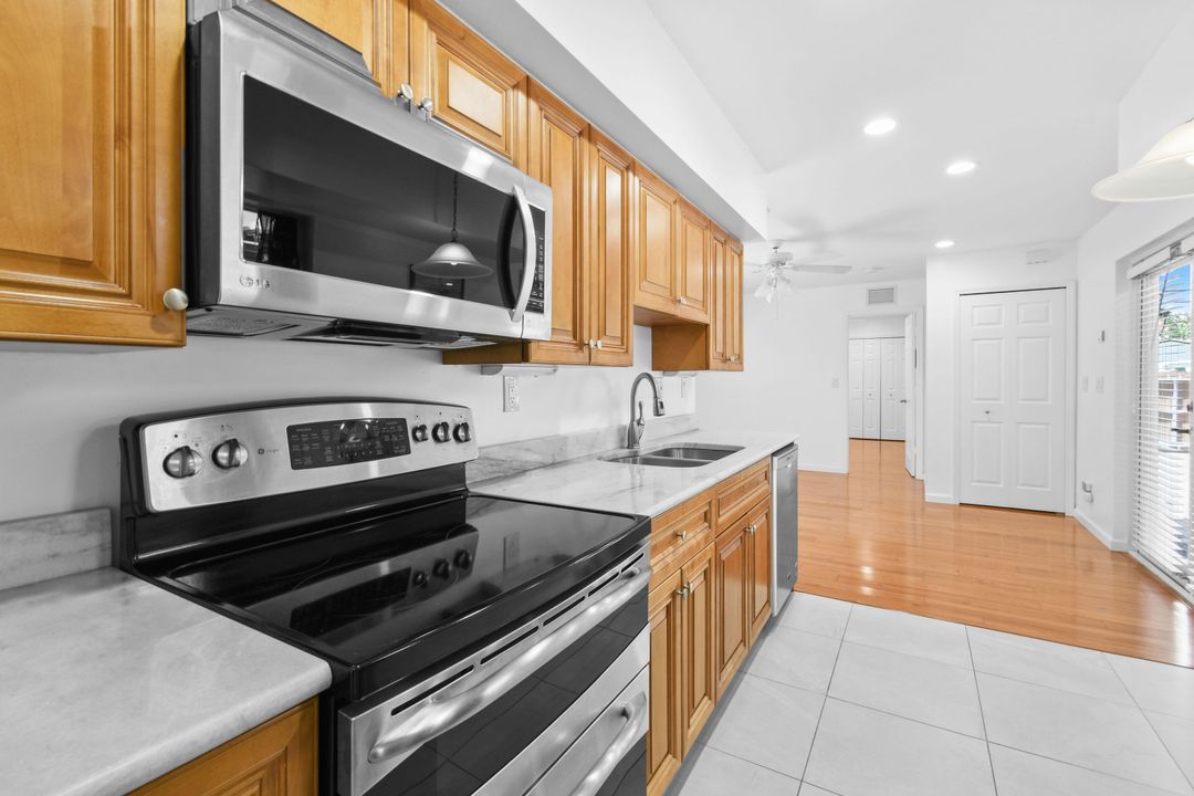 В аренду: $2,175 (2 спален, 1 ванн, 756 Квадратных фут)