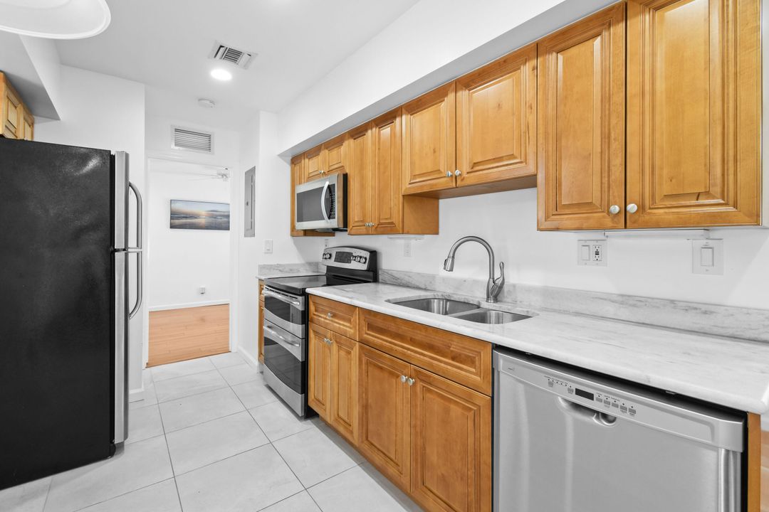 В аренду: $2,175 (2 спален, 1 ванн, 756 Квадратных фут)