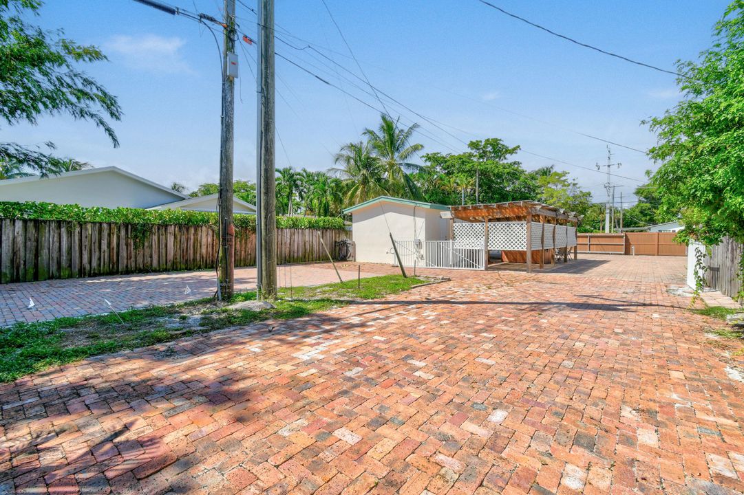 В аренду: $2,175 (2 спален, 1 ванн, 756 Квадратных фут)