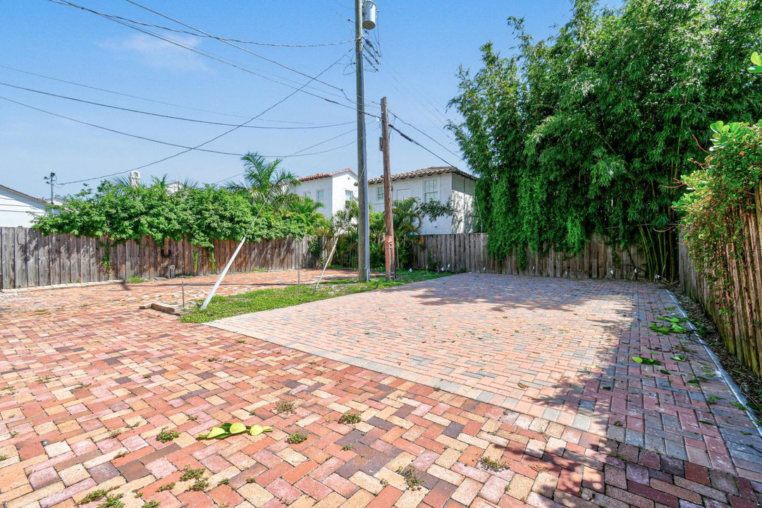 В аренду: $2,175 (2 спален, 1 ванн, 756 Квадратных фут)