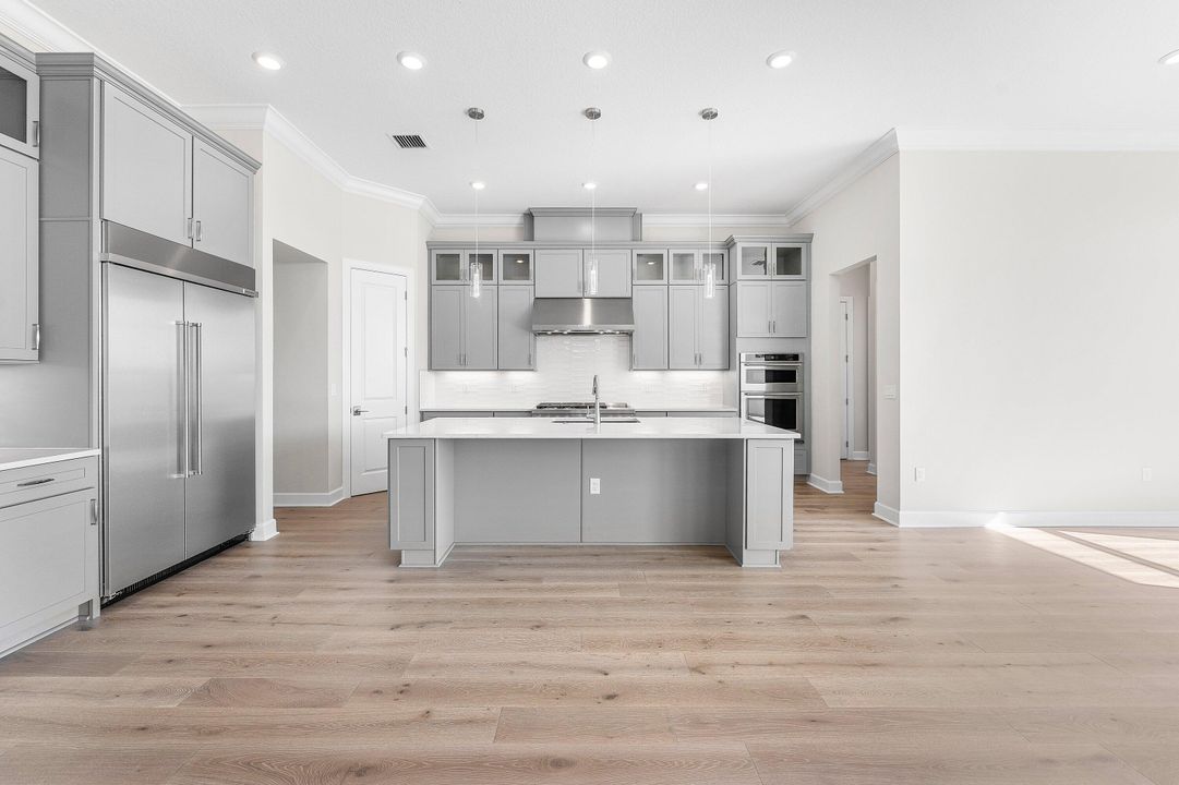 En Venta: $2,950,000 (4 camas, 3 baños, 3461 Pies cuadrados)