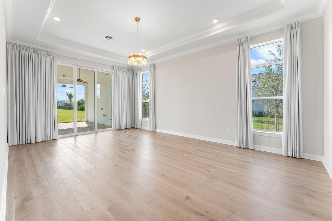 En Venta: $2,950,000 (4 camas, 3 baños, 3461 Pies cuadrados)