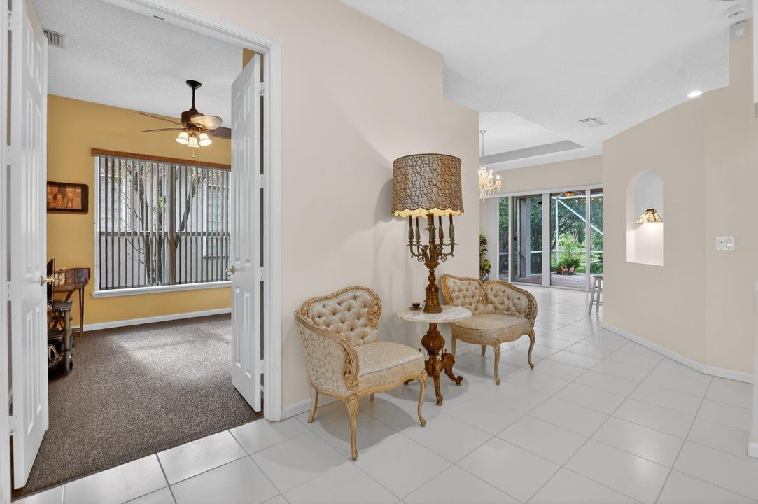 En Venta: $270,000 (3 camas, 2 baños, 1820 Pies cuadrados)