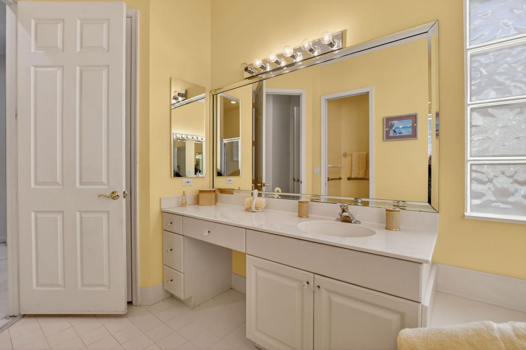 En Venta: $270,000 (3 camas, 2 baños, 1820 Pies cuadrados)