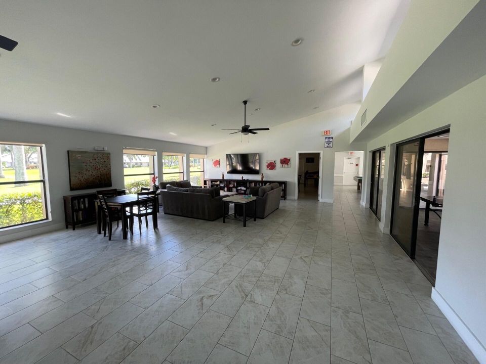 На продажу: $399,000 (2 спален, 2 ванн, 1411 Квадратных фут)