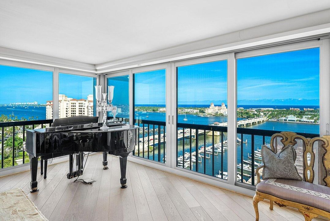 На продажу: $3,795,000 (3 спален, 3 ванн, 2647 Квадратных фут)