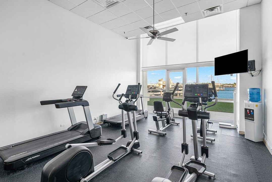 На продажу: $3,795,000 (3 спален, 3 ванн, 2647 Квадратных фут)