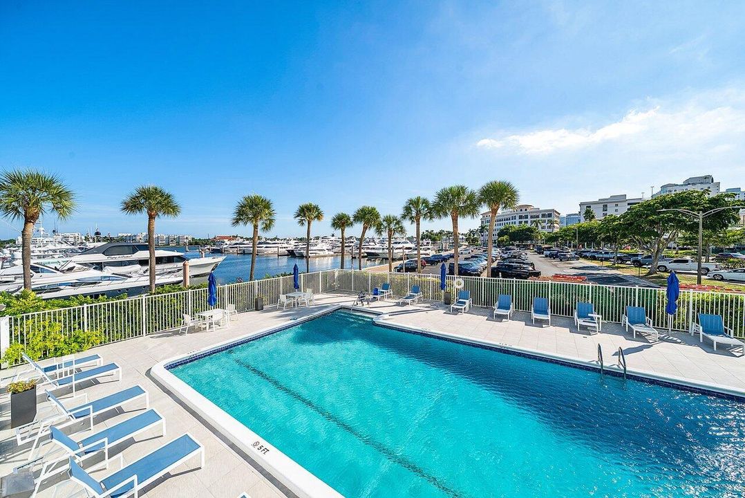 На продажу: $3,795,000 (3 спален, 3 ванн, 2647 Квадратных фут)