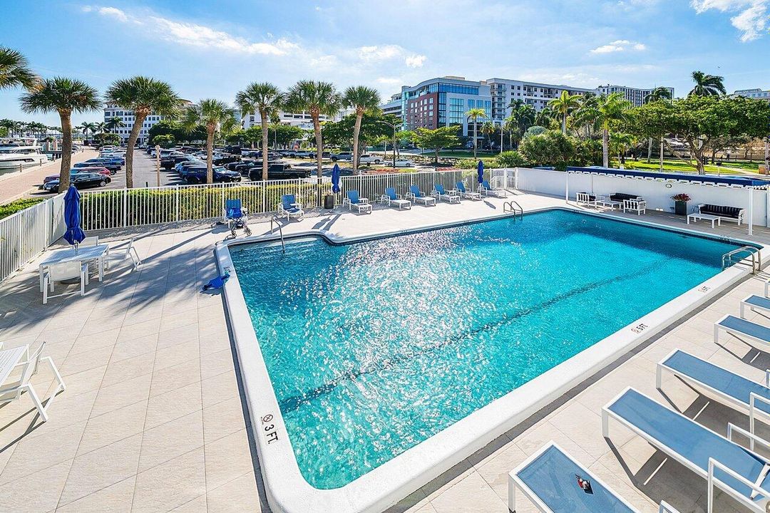 На продажу: $3,795,000 (3 спален, 3 ванн, 2647 Квадратных фут)