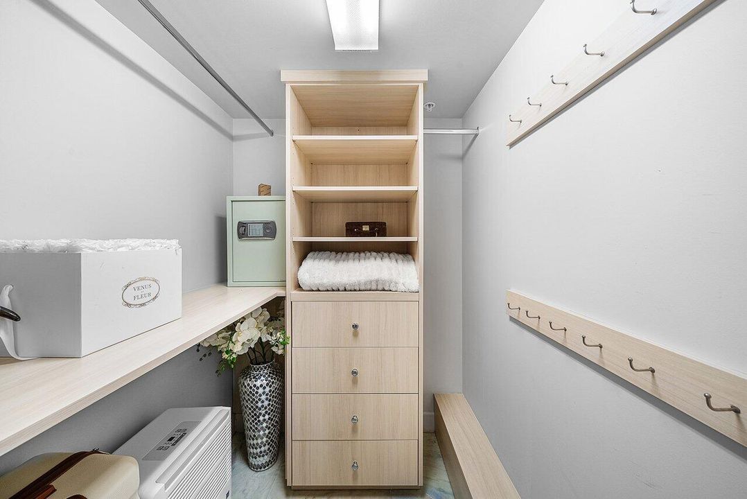 На продажу: $3,795,000 (3 спален, 3 ванн, 2647 Квадратных фут)