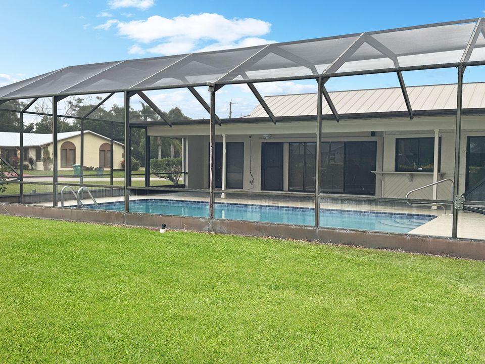 待售: $445,000 (3 贝兹, 2 浴室, 2156 平方英尺)