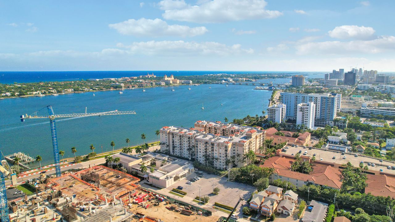 На продажу: $890,000 (3 спален, 2 ванн, 1588 Квадратных фут)