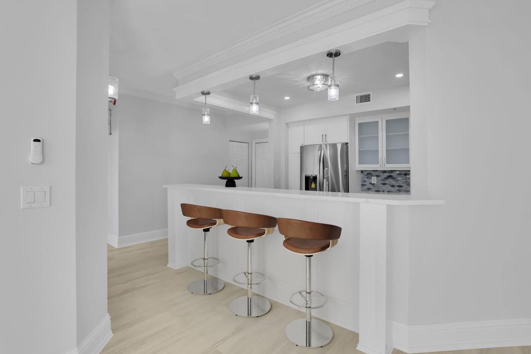 For Sale: $550,000 (3 beds, 2 baths, 1515 Square Feet)