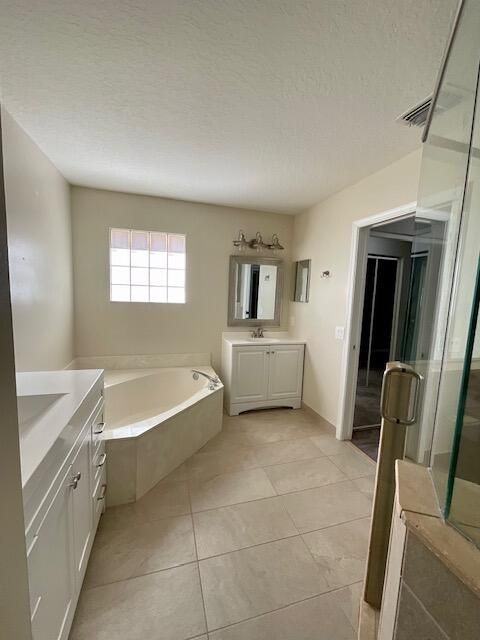 En Renta: $3,800 (3 camas, 2 baños, 1653 Pies cuadrados)