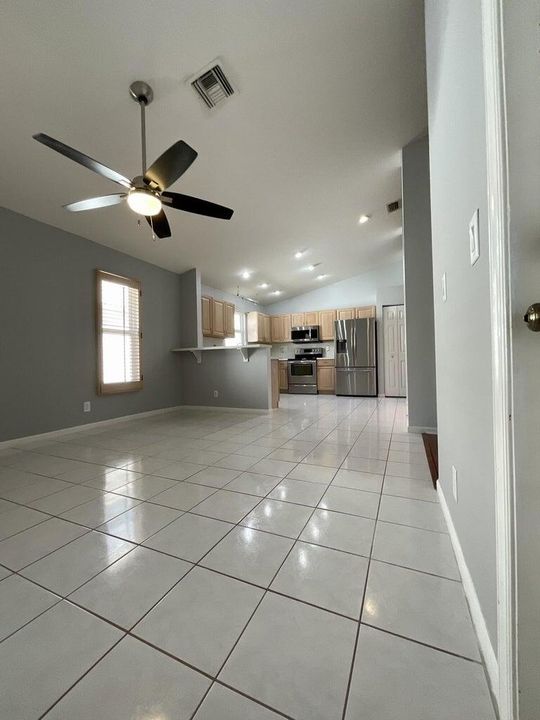 En Renta: $3,800 (3 camas, 2 baños, 1653 Pies cuadrados)