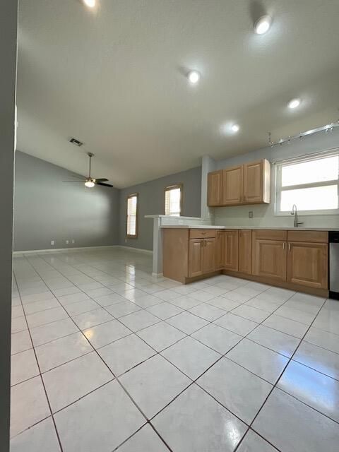 En Renta: $3,800 (3 camas, 2 baños, 1653 Pies cuadrados)