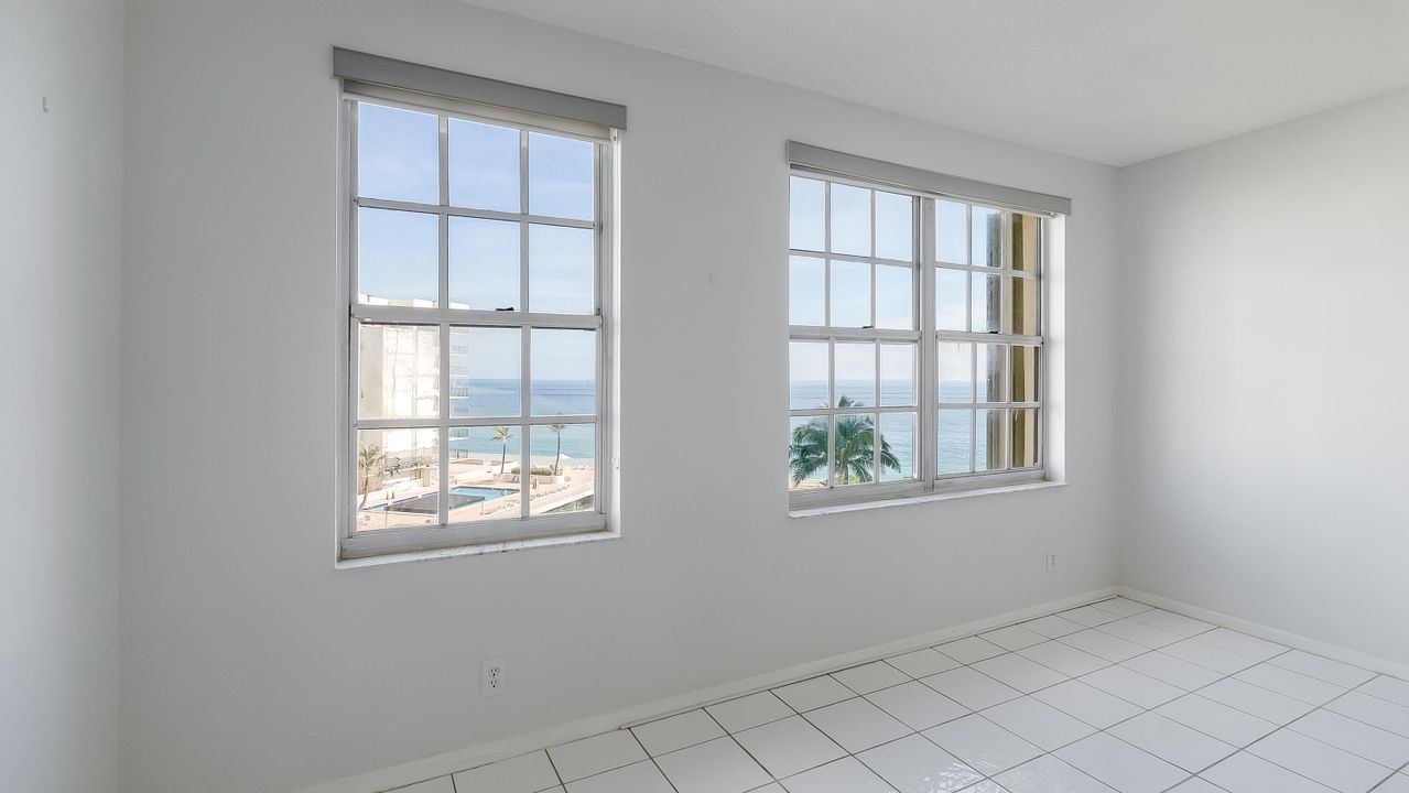 For Sale: $388,888 (2 beds, 2 baths, 1395 Square Feet)
