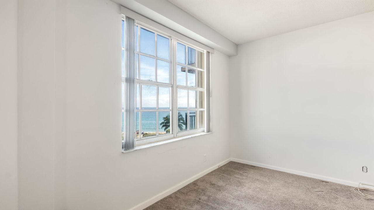 For Sale: $388,888 (2 beds, 2 baths, 1395 Square Feet)